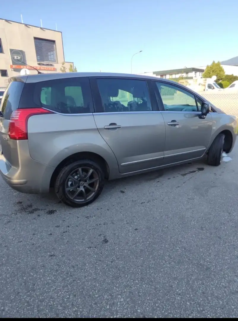 Peugeot 5008 HDI FAP 110 EGS6 Business-Line - 2