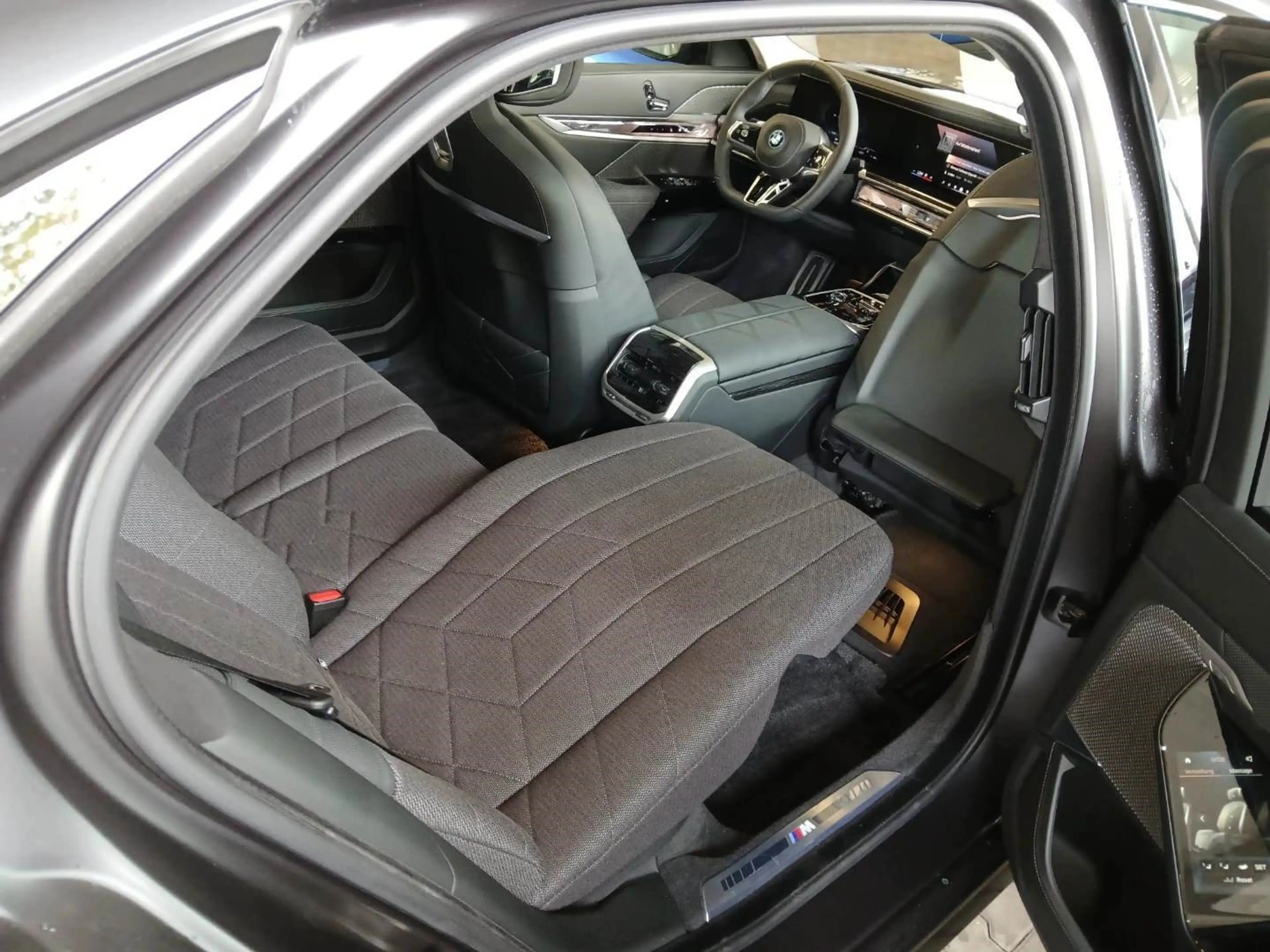 BMW i7 xDrive60 M Sport PRO //ExecutiveLoungeSeating — photo 12