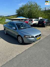 Convertible 2.4i Momentum