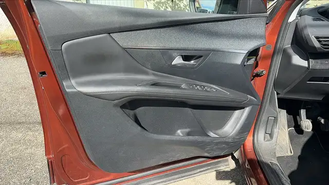 Peugeot 3008 view 7