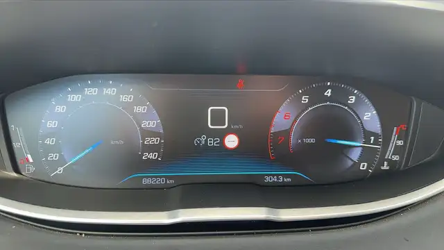 Peugeot 3008 view 12