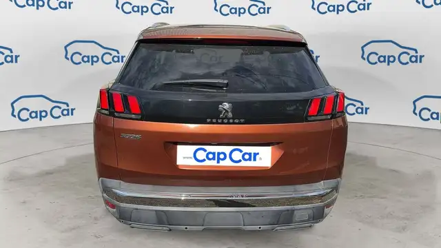 Peugeot 3008 view 3