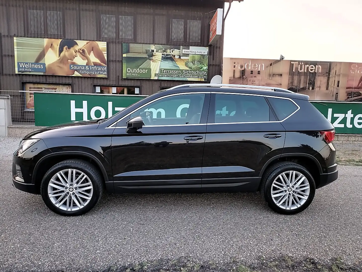 SEAT Ateca 1,6 Xcellence TDI DSG*Navi*Kam*Neues Pickerl* Schwarz - 2