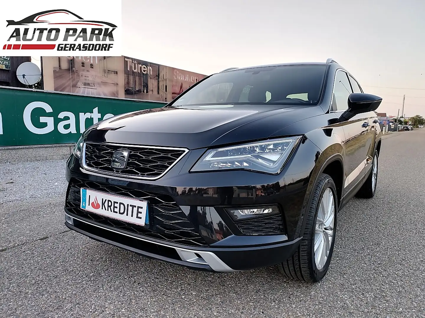 SEAT Ateca 1,6 Xcellence TDI DSG*Navi*Kam*Neues Pickerl* Schwarz - 1