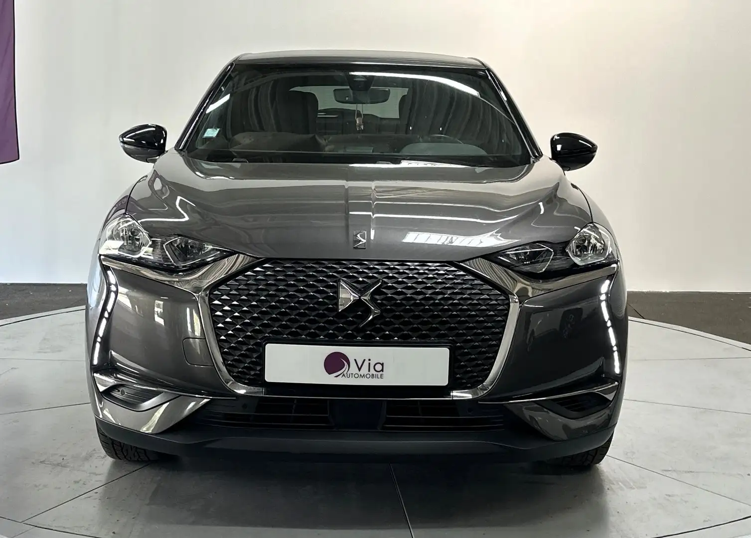 DS Automobiles DS 3 Crossback BlueHDi 100 BVM6 So Chic - 5P Gris - 2