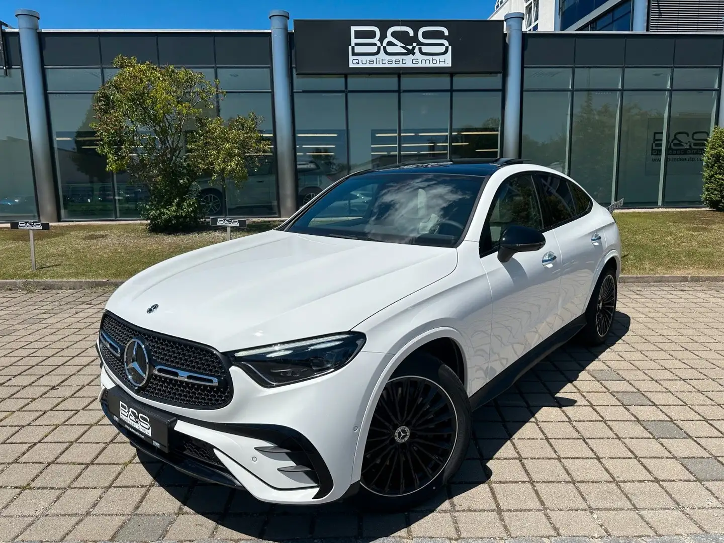Mercedes-Benz GLC 450 D Coupe 4Matic AMG DISTR,PANO,BURM,Usw Blanc - 2