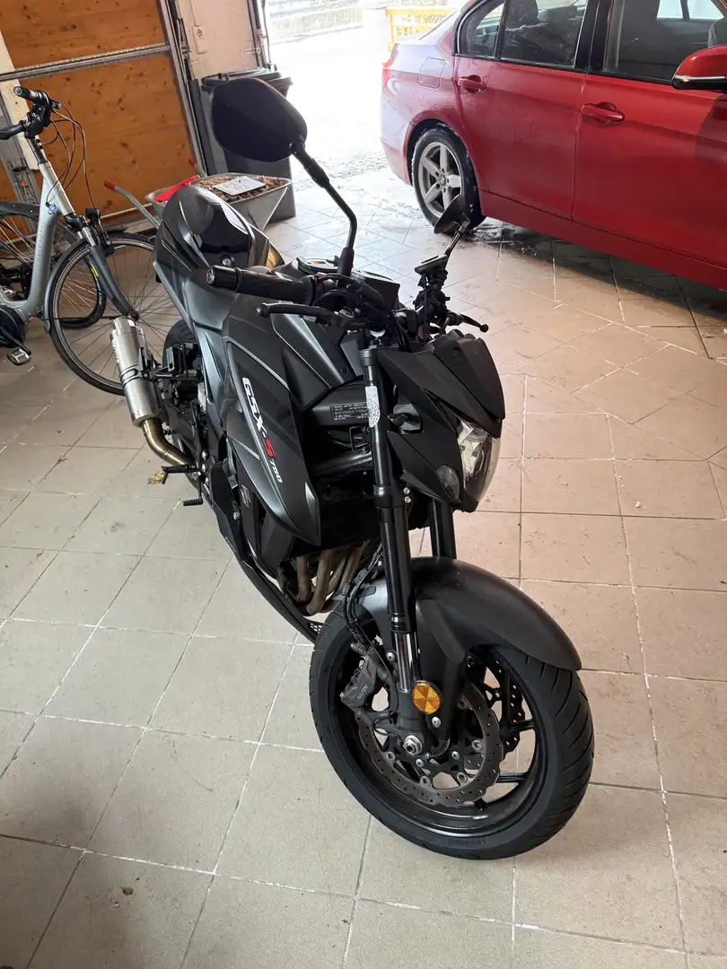 Suzuki GSX-S 750 Negro - 1