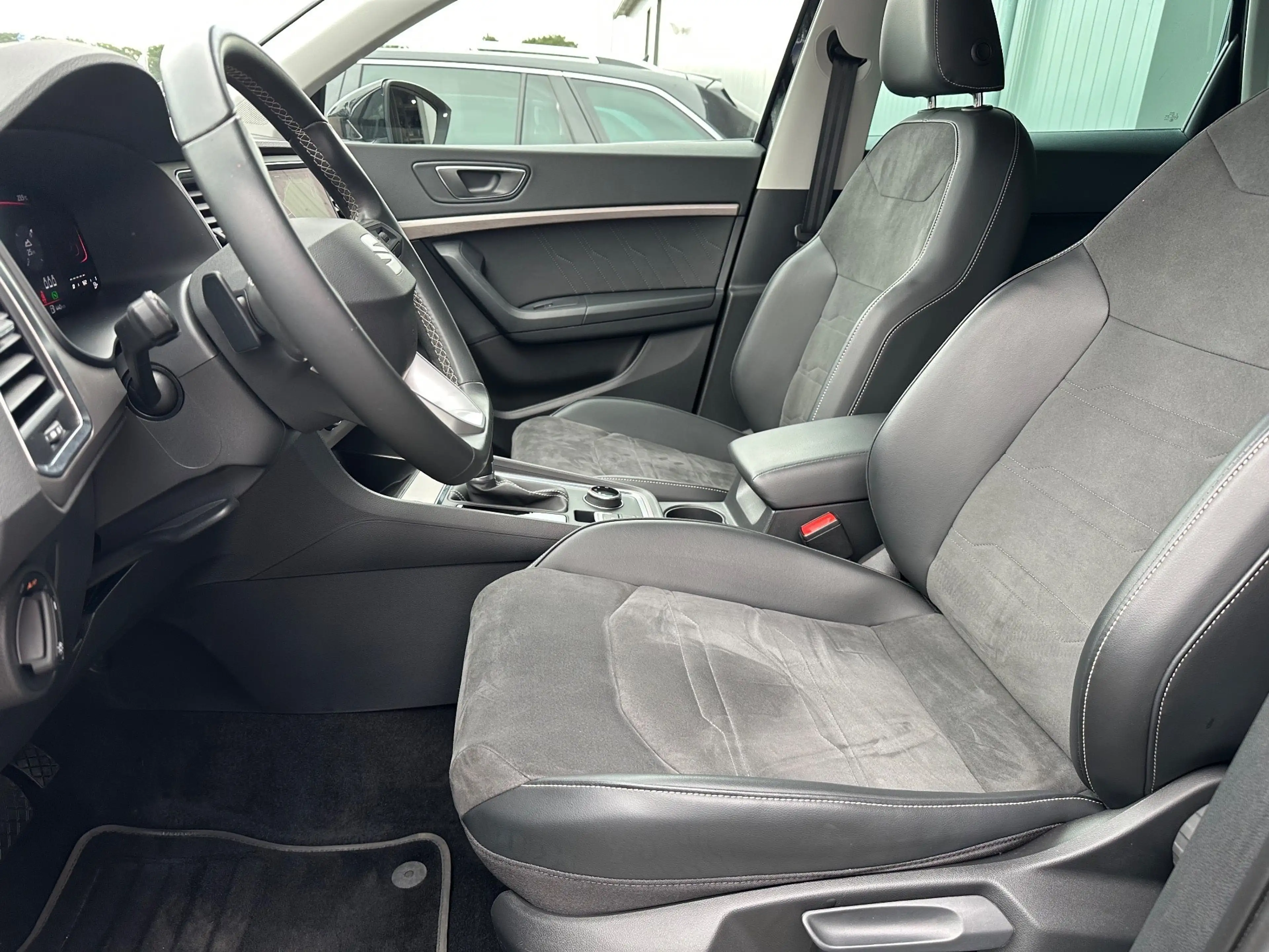 SEAT Ateca 2.0 TDI DSG Xperience NAV+LED+KAM+18ZO+ACC — photo 11