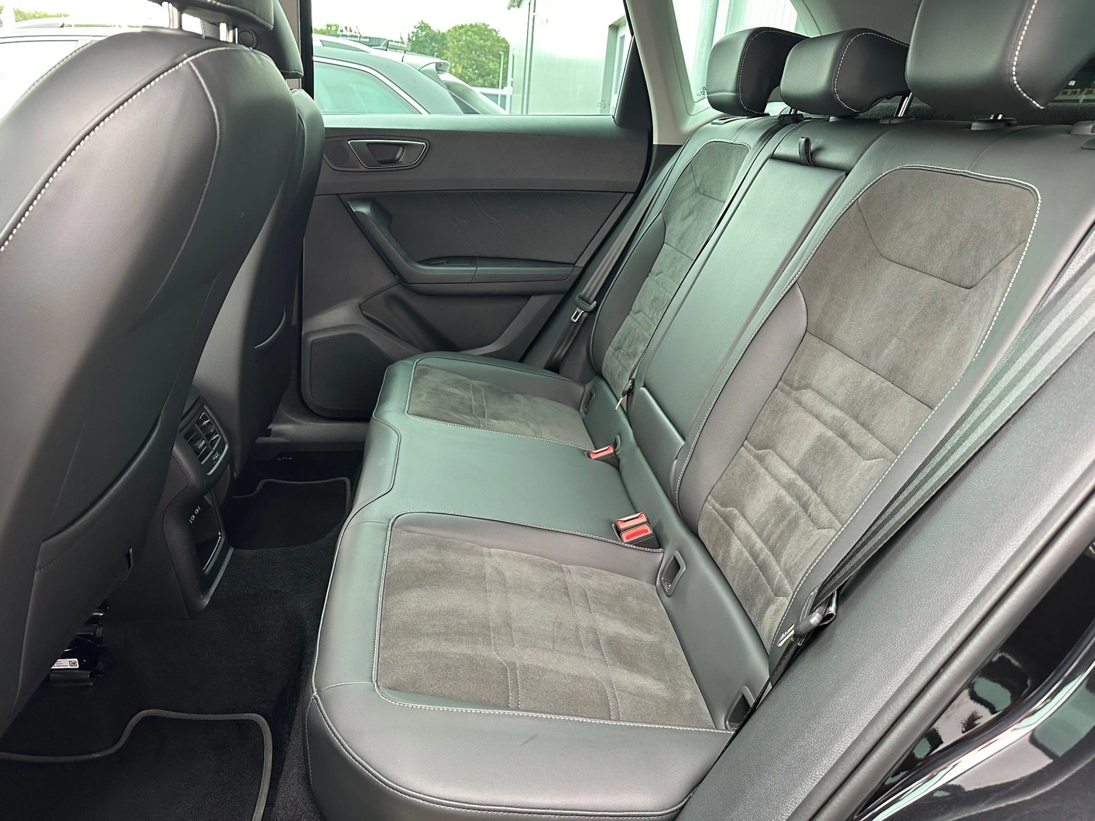 SEAT Ateca 2.0 TDI DSG Xperience NAV+LED+KAM+18ZO+ACC — photo 12