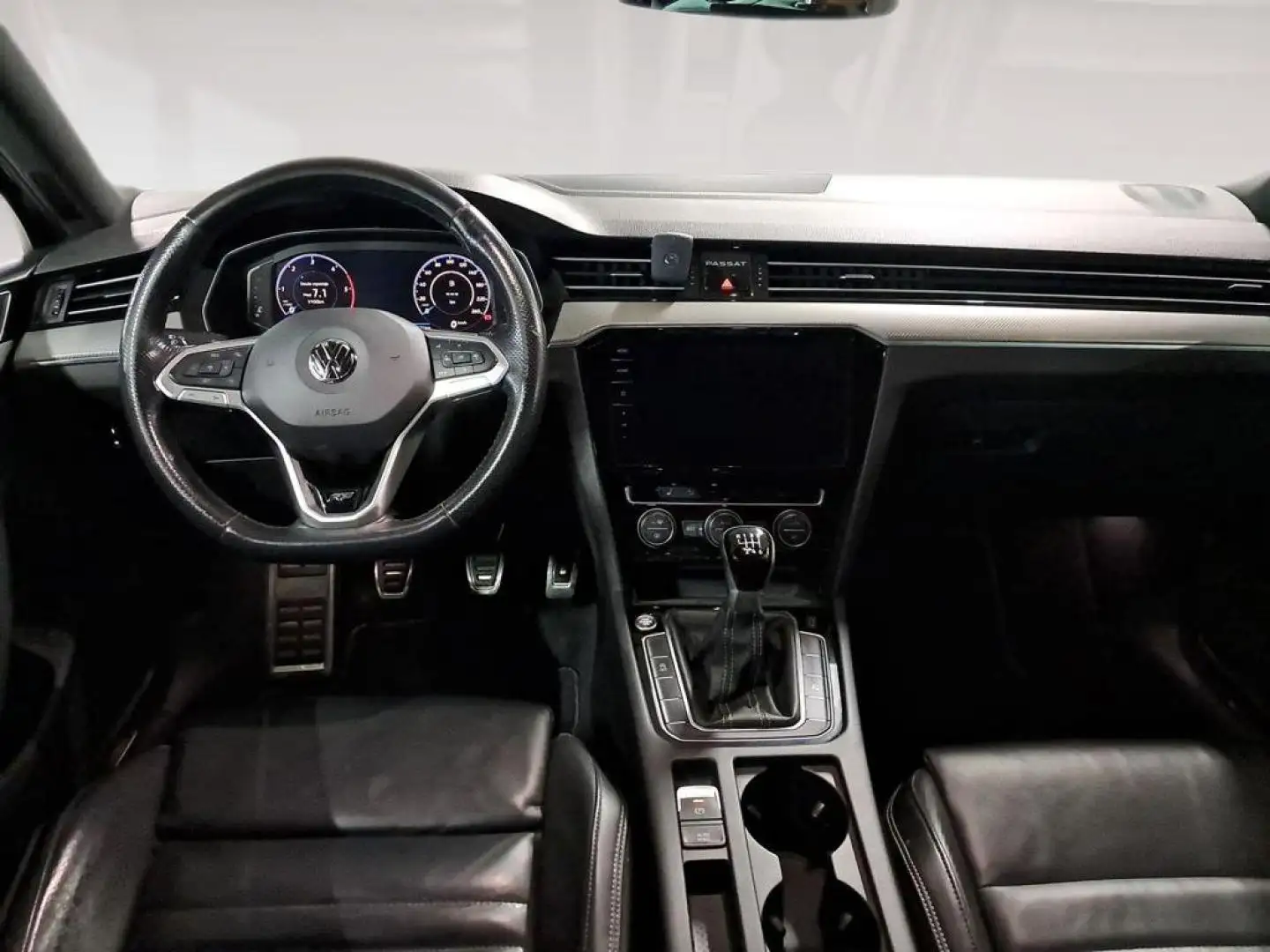 Volkswagen Passat 2.0TDI R-Line 110kW Gris - 2