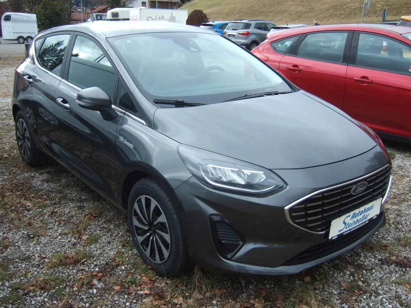 Ford Fiesta 1.0i 74kW Titanium  WiPa PDC 5J Garantie Grau - 2