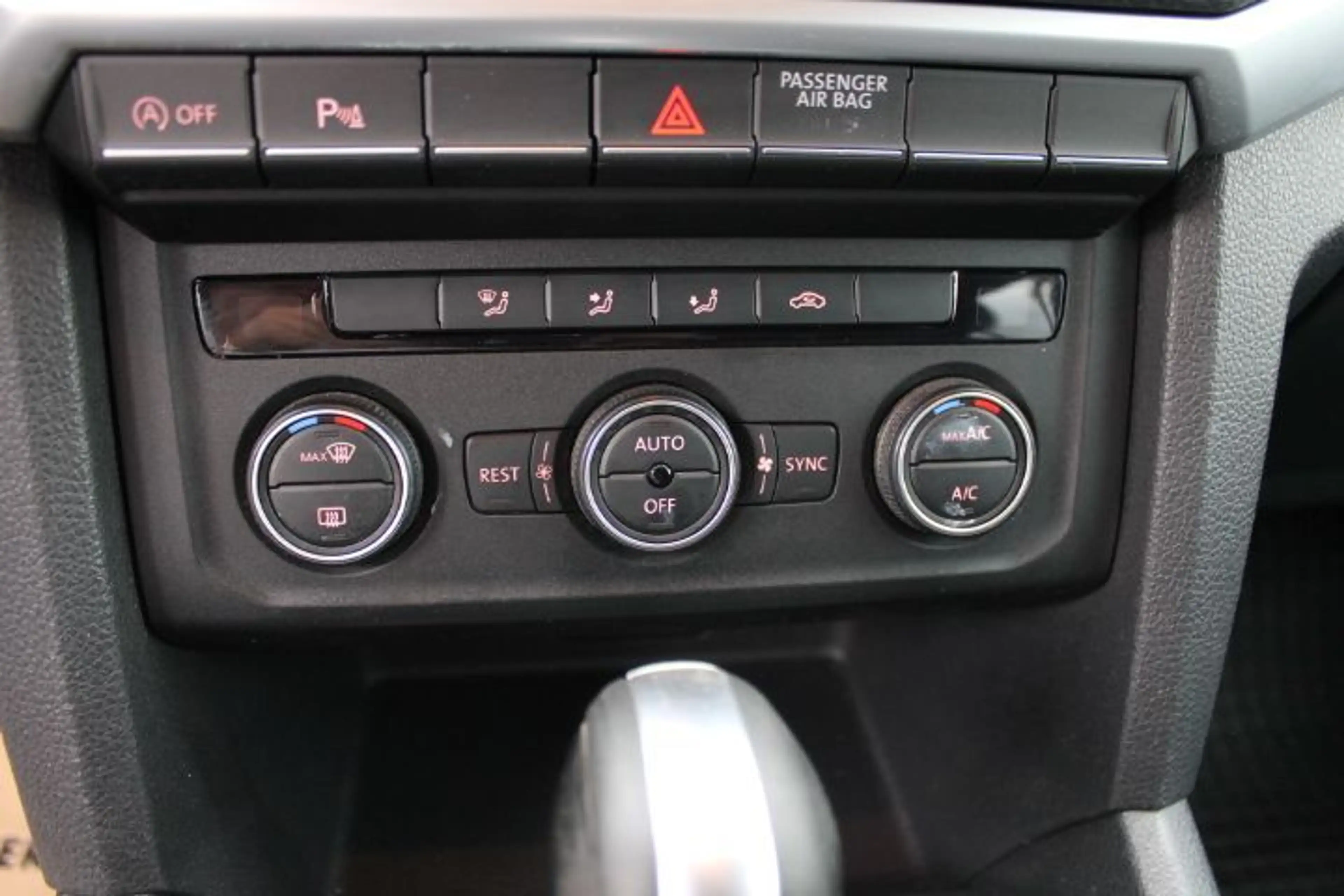 Volkswagen Amarok 4Motion 3.0 TDI Highline — photo 14