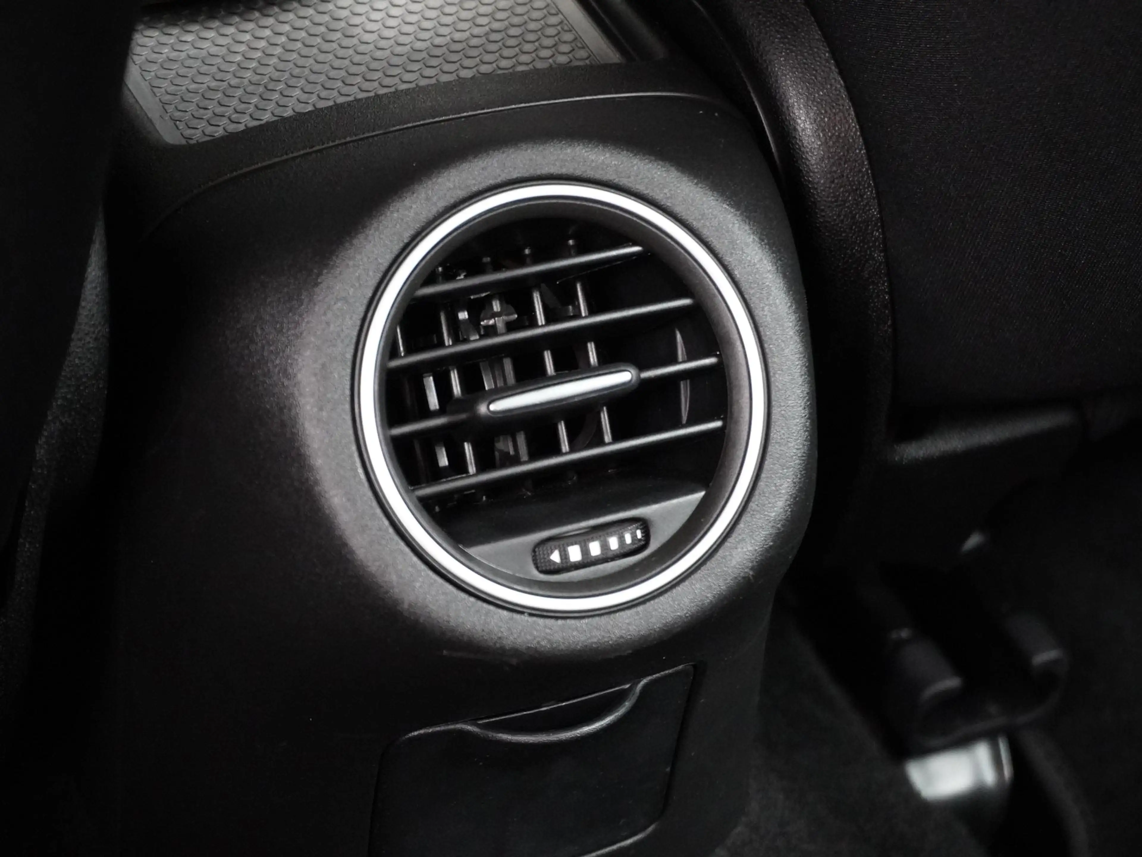 Alfa Romeo Giulietta 1.4 Turbo MultiAir Super | Navigatie | Lichtmetale — photo 14