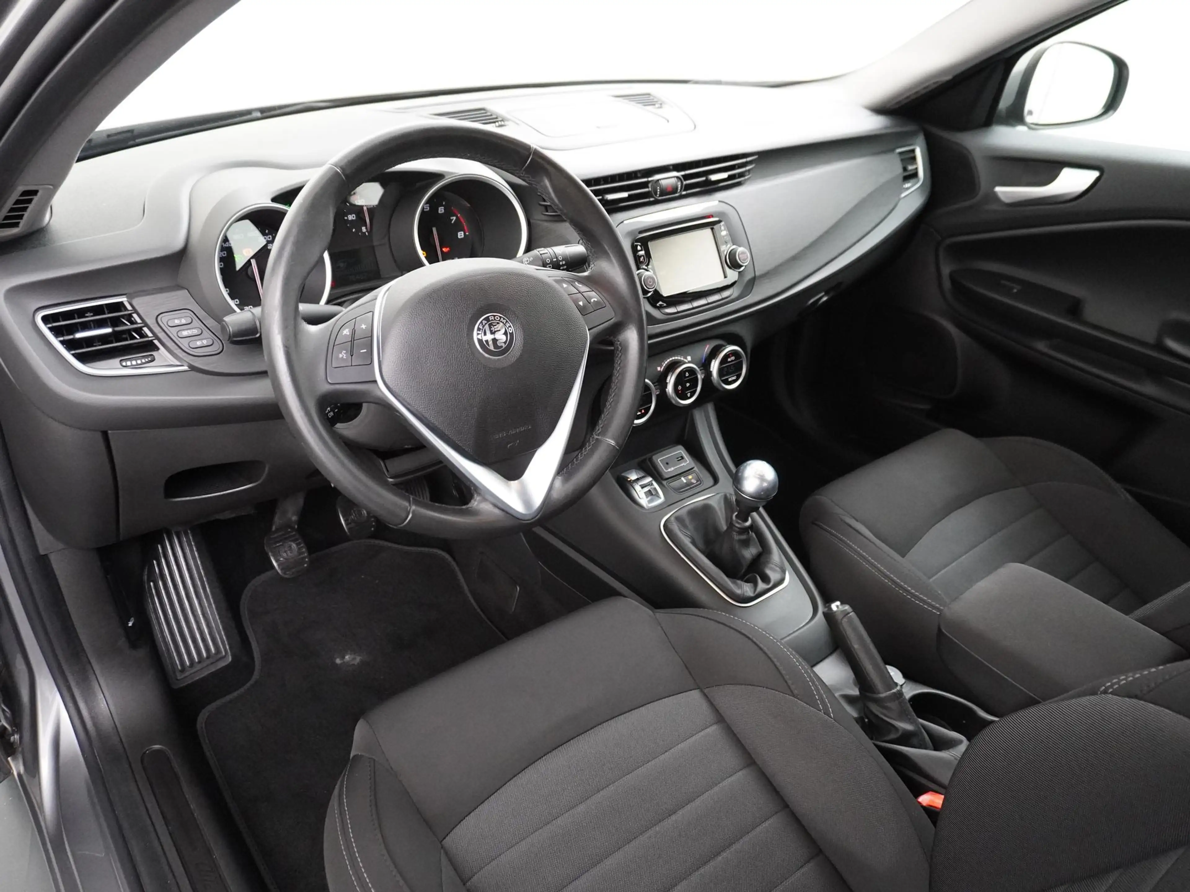 Alfa Romeo Giulietta 1.4 Turbo MultiAir Super | Navigatie | Lichtmetale — photo 12