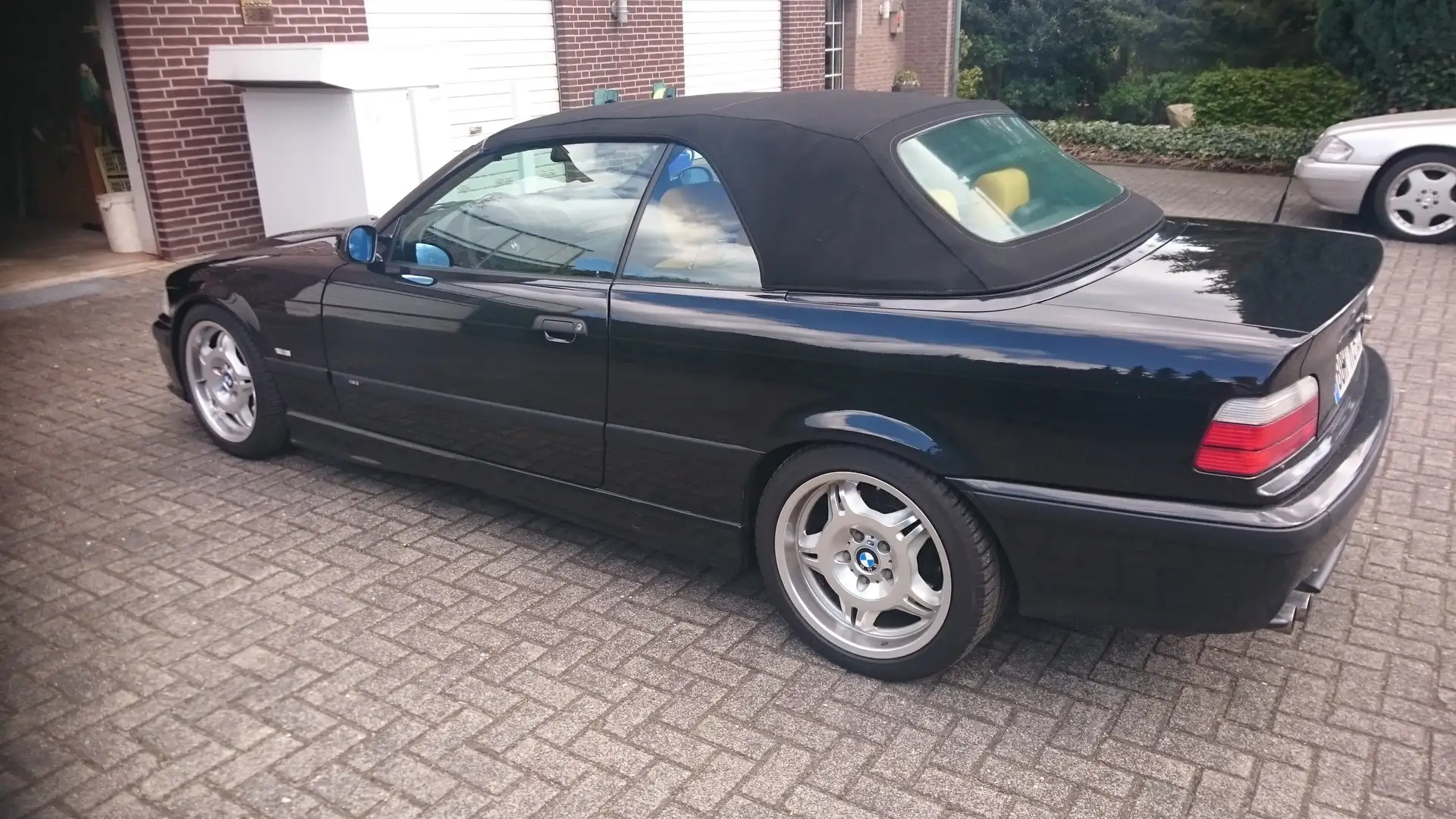 BMW M3 3,2 Liter Cabrio individual Nero - 1