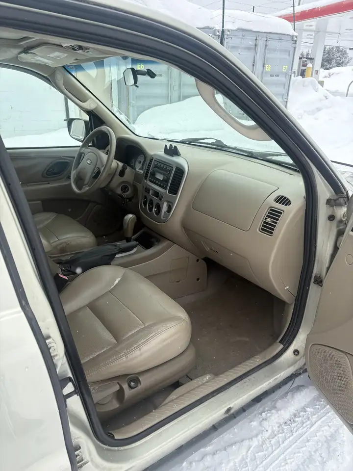 Ford Escape снимка Ford Escape