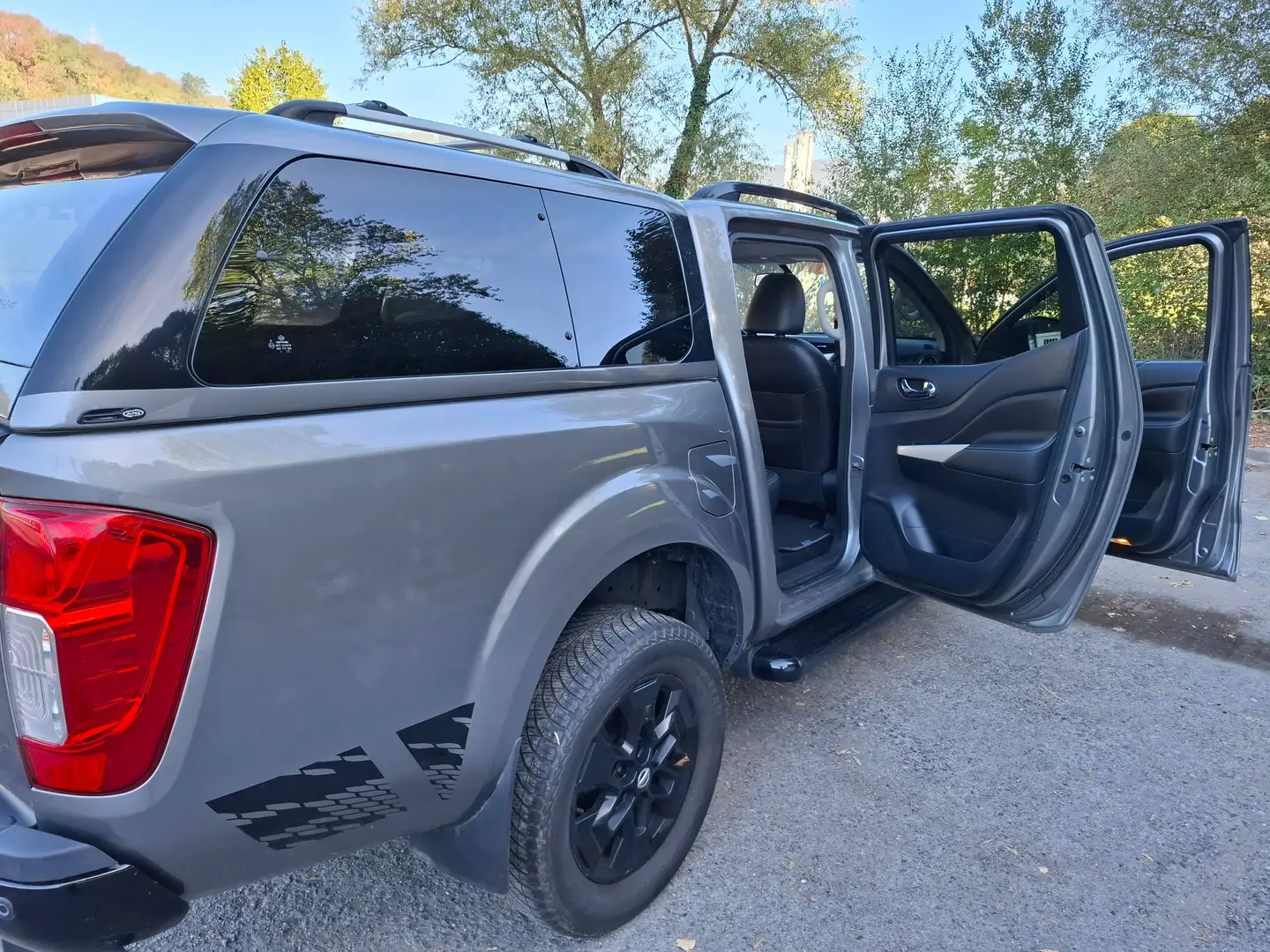 Nissan Navara Navara 2.3dCi DCb. Acenta 190 Acenta Gris - 2