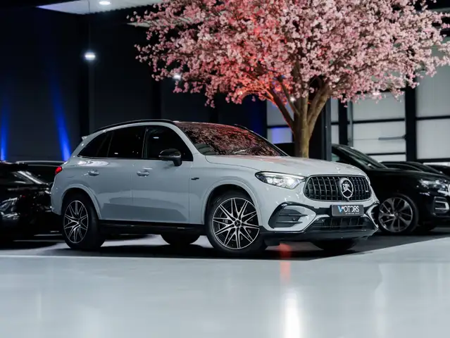 Mercedes-Benz GLC 43 AMG 4MATIC - Pano - Digital Light - Distronic - 360° - Trekhaak - Achterasbesturing - Keyless - 20" AMG