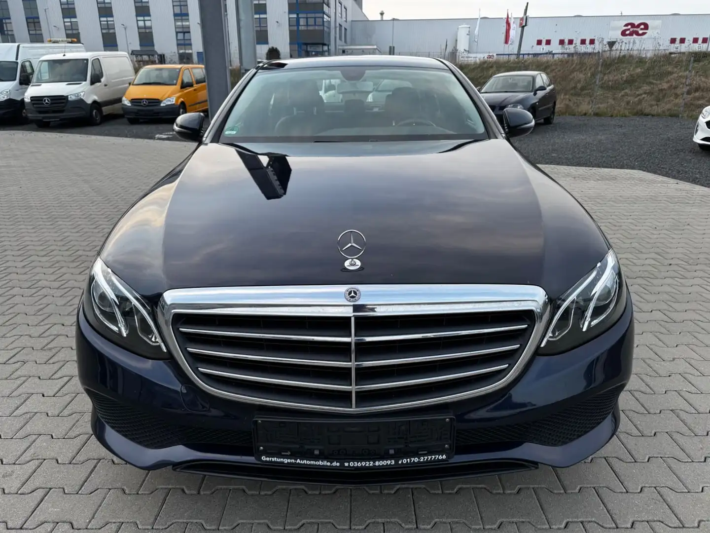 Mercedes-Benz E 220 d LIMOUSINE LED SHZ AHK VOLLEDER Azul - 2