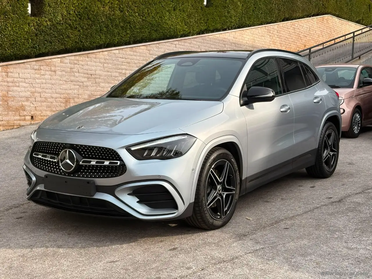 Mercedes-Benz GLA 180