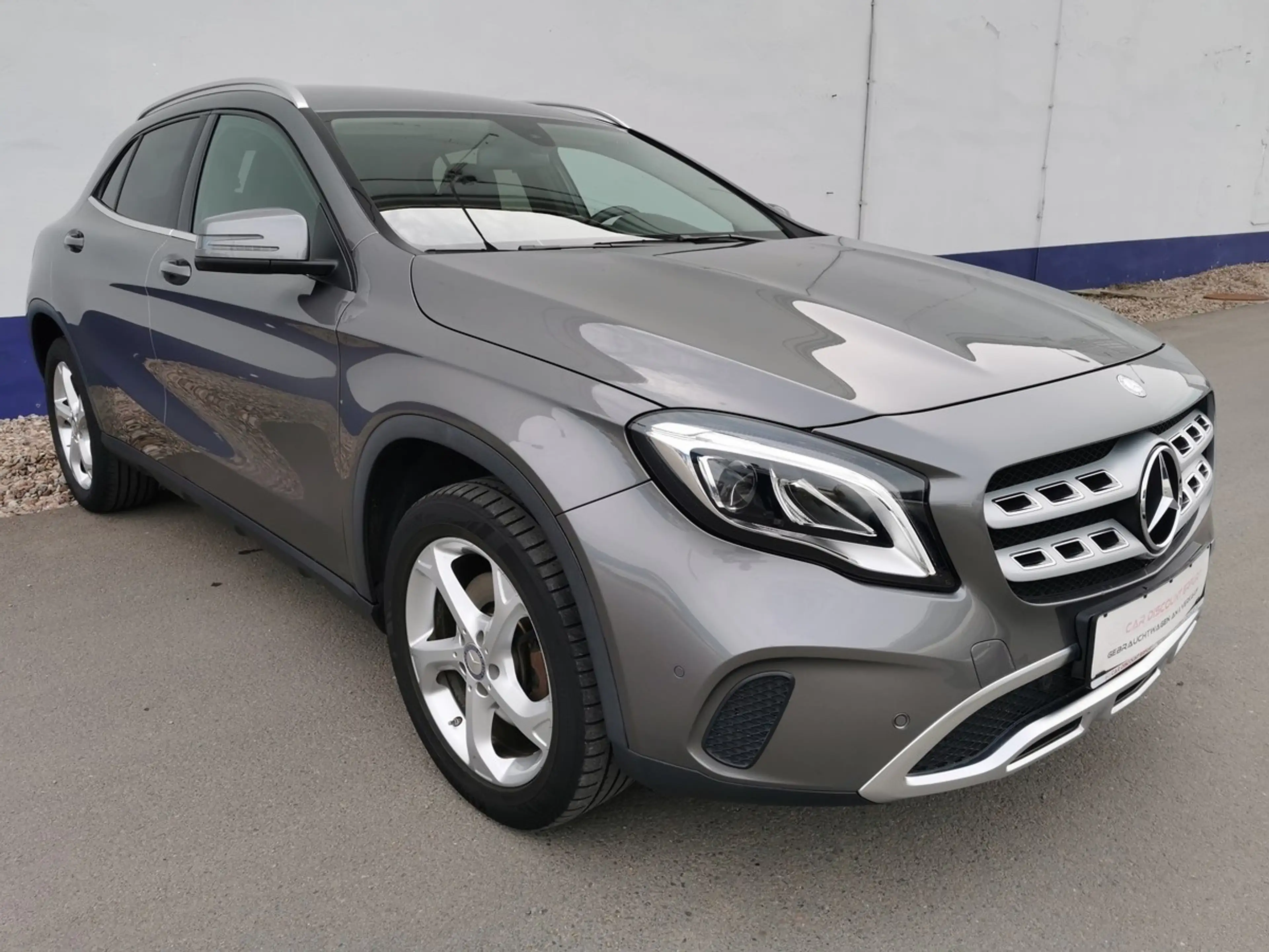 Mercedes-Benz GLA 250 Urban+AHZV+Teilleder+LED+Navi+PDC+elekt.Heckklappe — photo 2