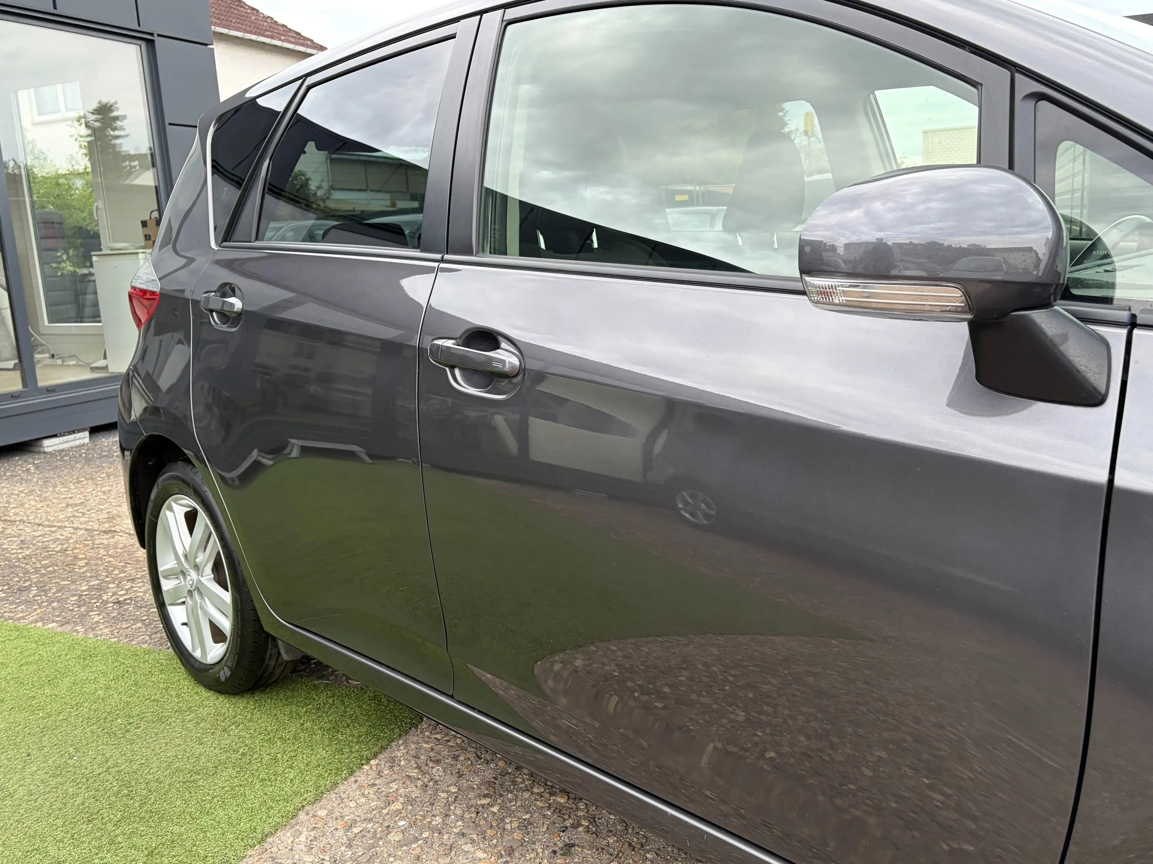 Toyota Verso-S Automatik*Kamera*AHK*Navi*BT*PDC* — photo 15