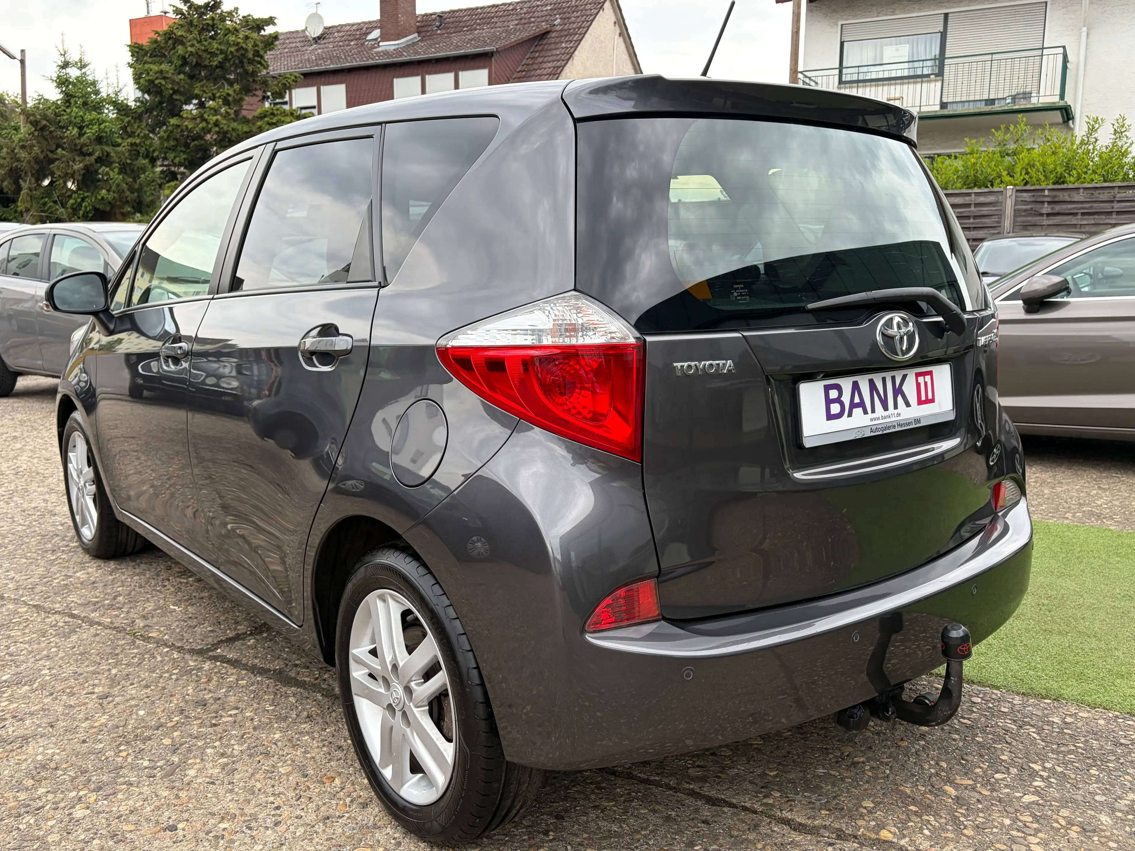 Toyota Verso-S Automatik*Kamera*AHK*Navi*BT*PDC* — photo 8
