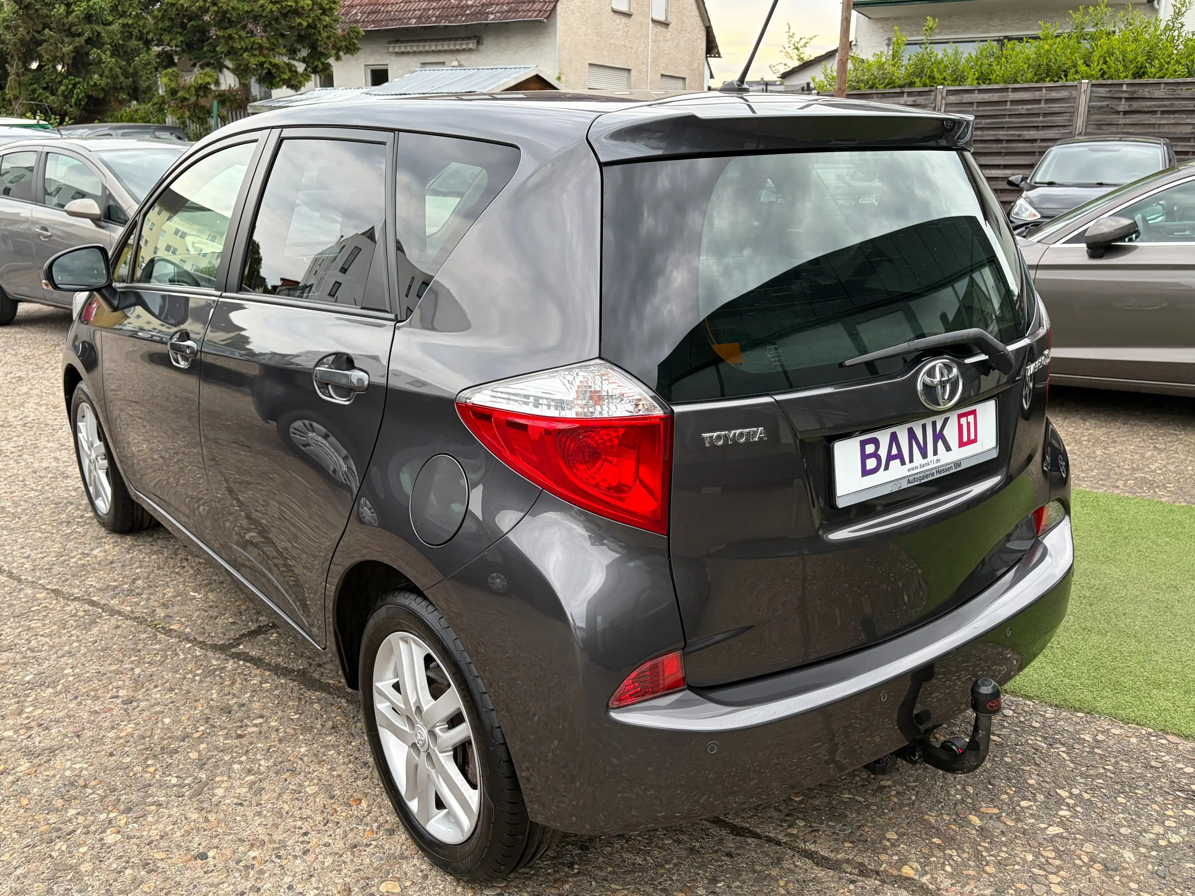 Toyota Verso-S Automatik*Kamera*AHK*Navi*BT*PDC* — photo 9