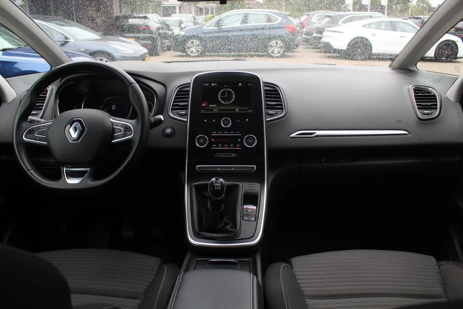 Renault Grand Scenic 1.3 TCe Intens 7p. / Camera / Half leder / Navigat siva - 2