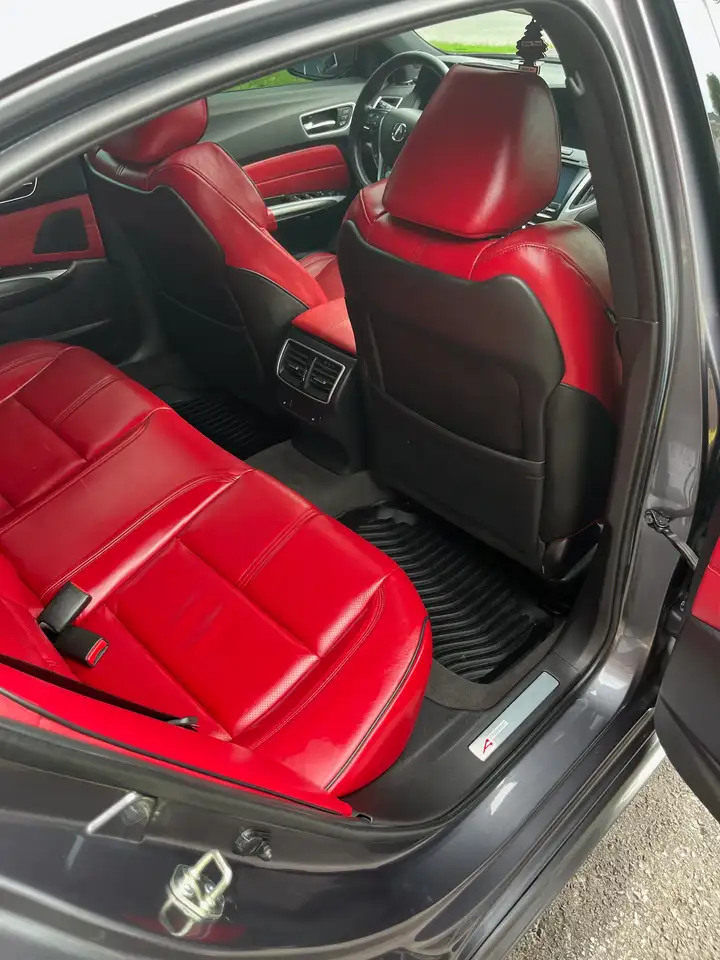 Acura TLX снимка Acura TLX