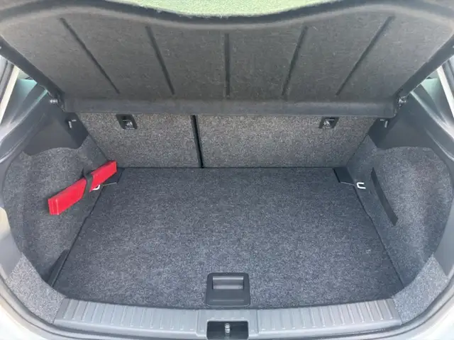 Seat Ibiza view 6