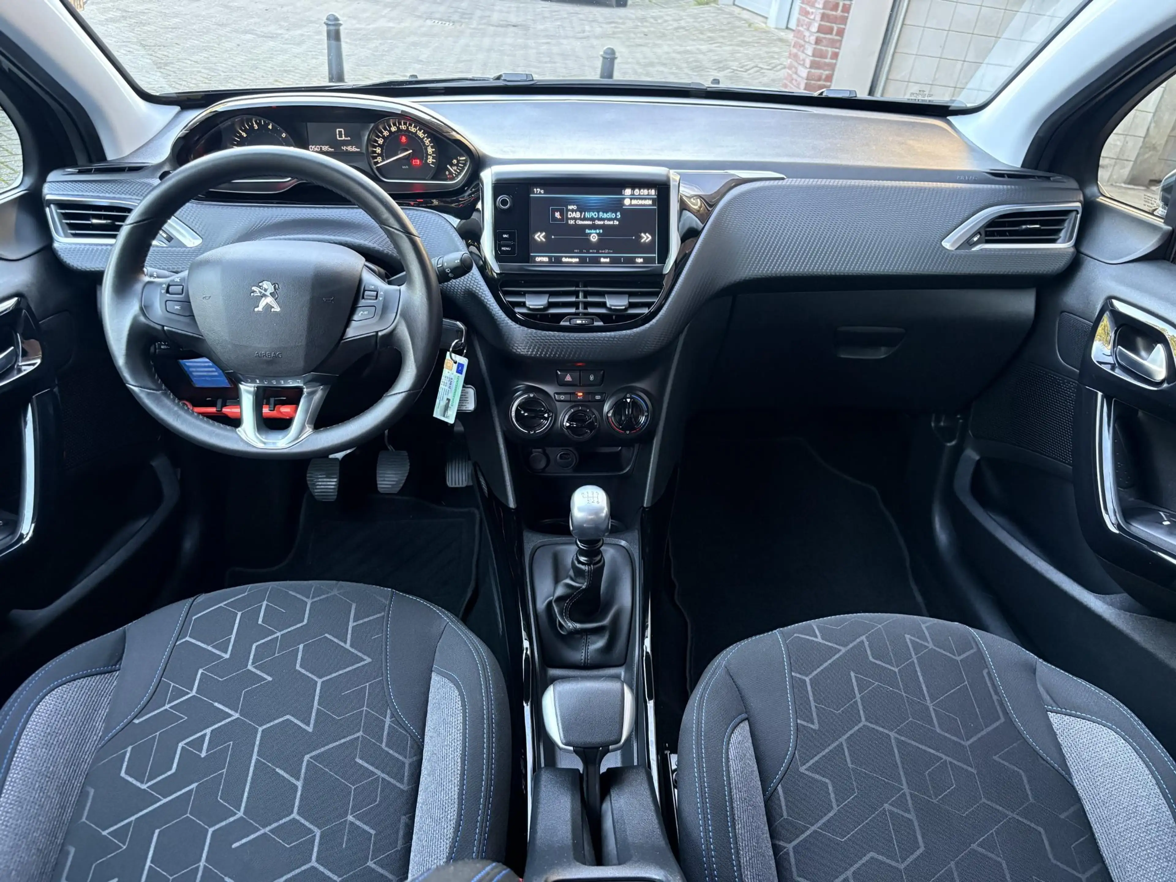 Peugeot 2008 Signature 1.2 Turbo 110pk |  UNIEKE KM-STAND! | AP — photo 14