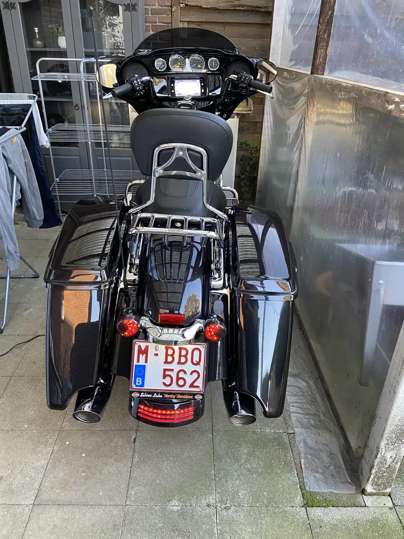 Harley-Davidson Street Glide 114 - 2