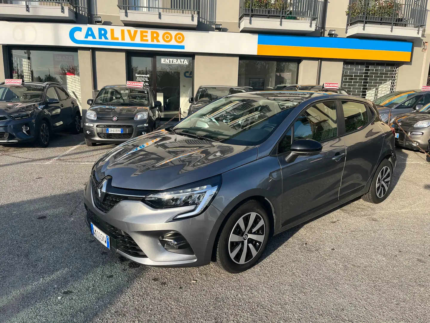 Renault Clio 1.0 Tce Zen Equilibre S&S 90 Cv Gris - 1