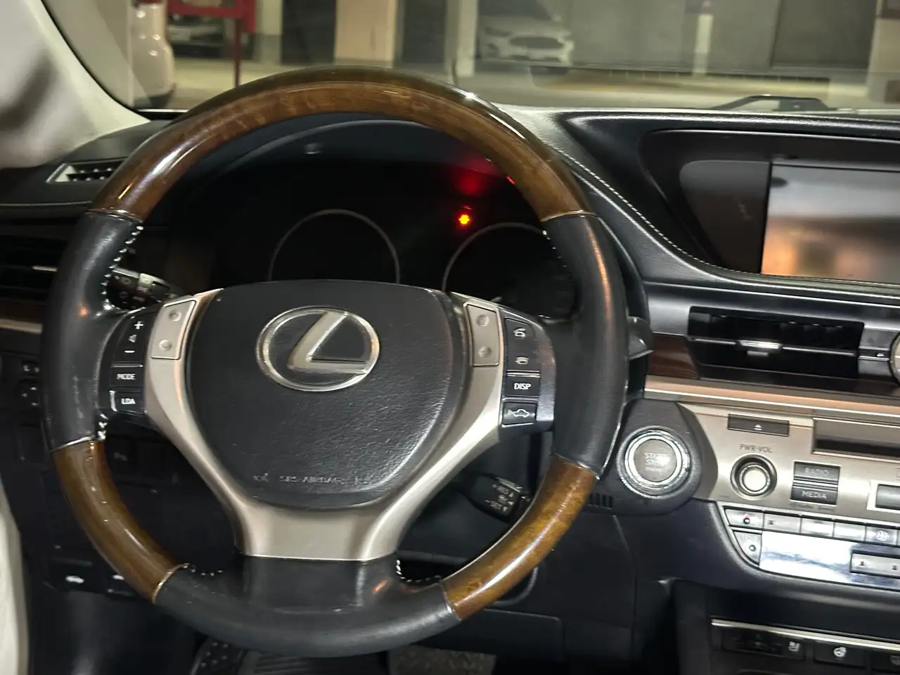 Lexus ES fotografie Lexus ES