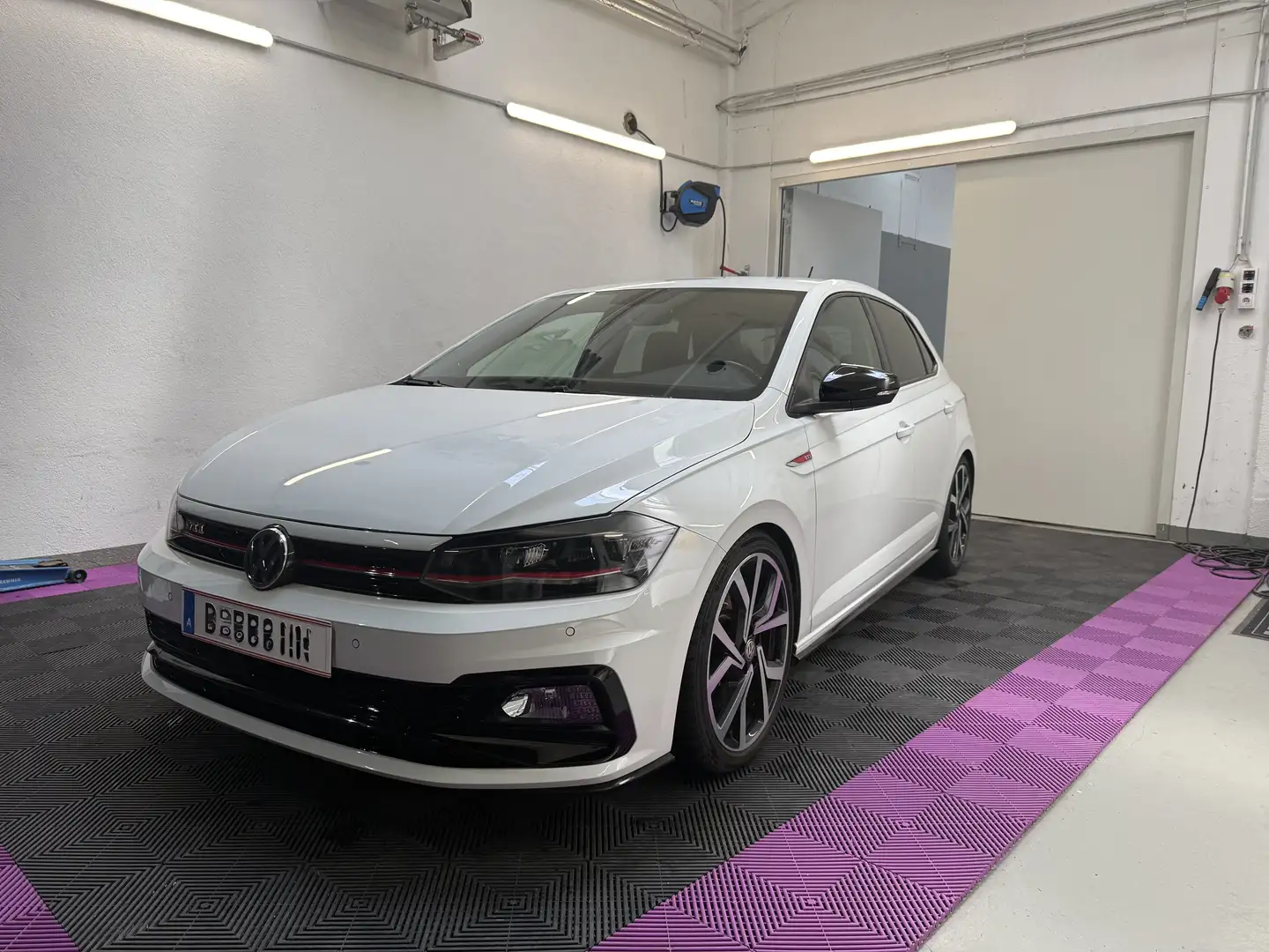 Volkswagen Polo GTI 2,0 TSI Weiß - 1