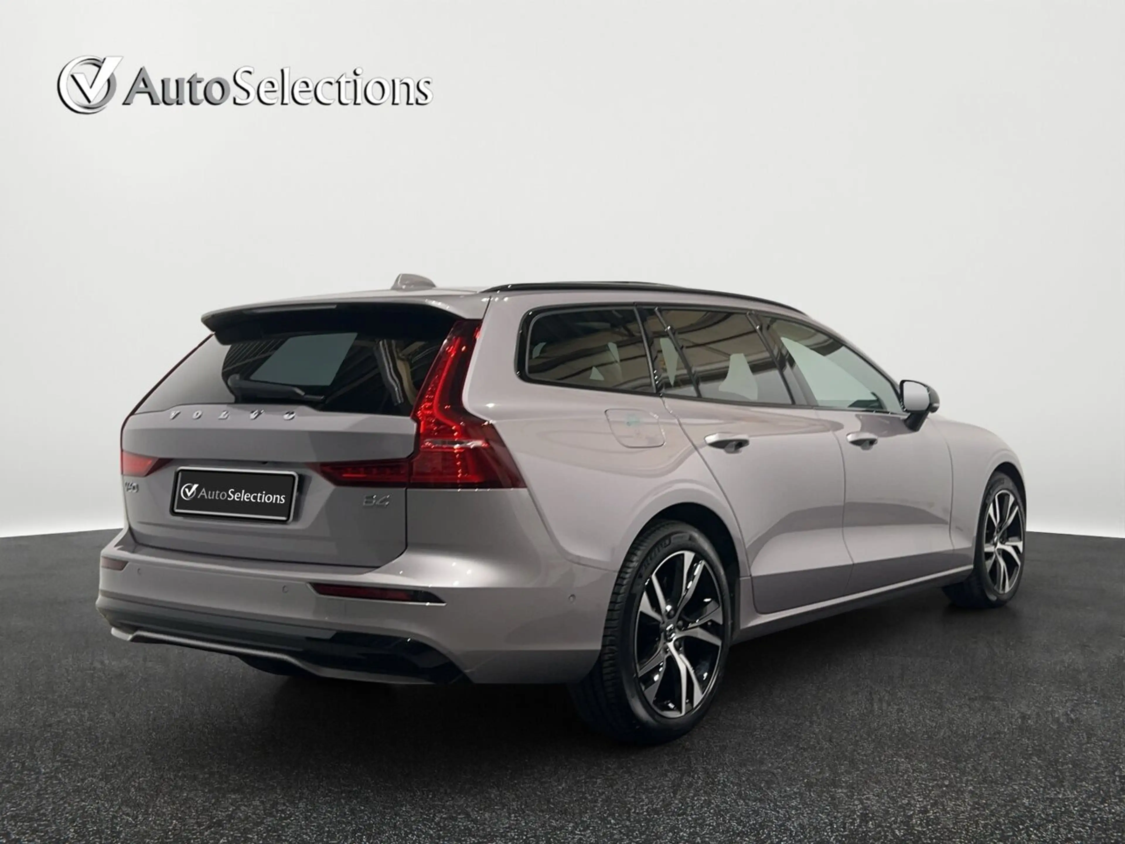 Volvo V60 B4 PLUS DARK/PANO/HEAD-UP /360° — photo 8