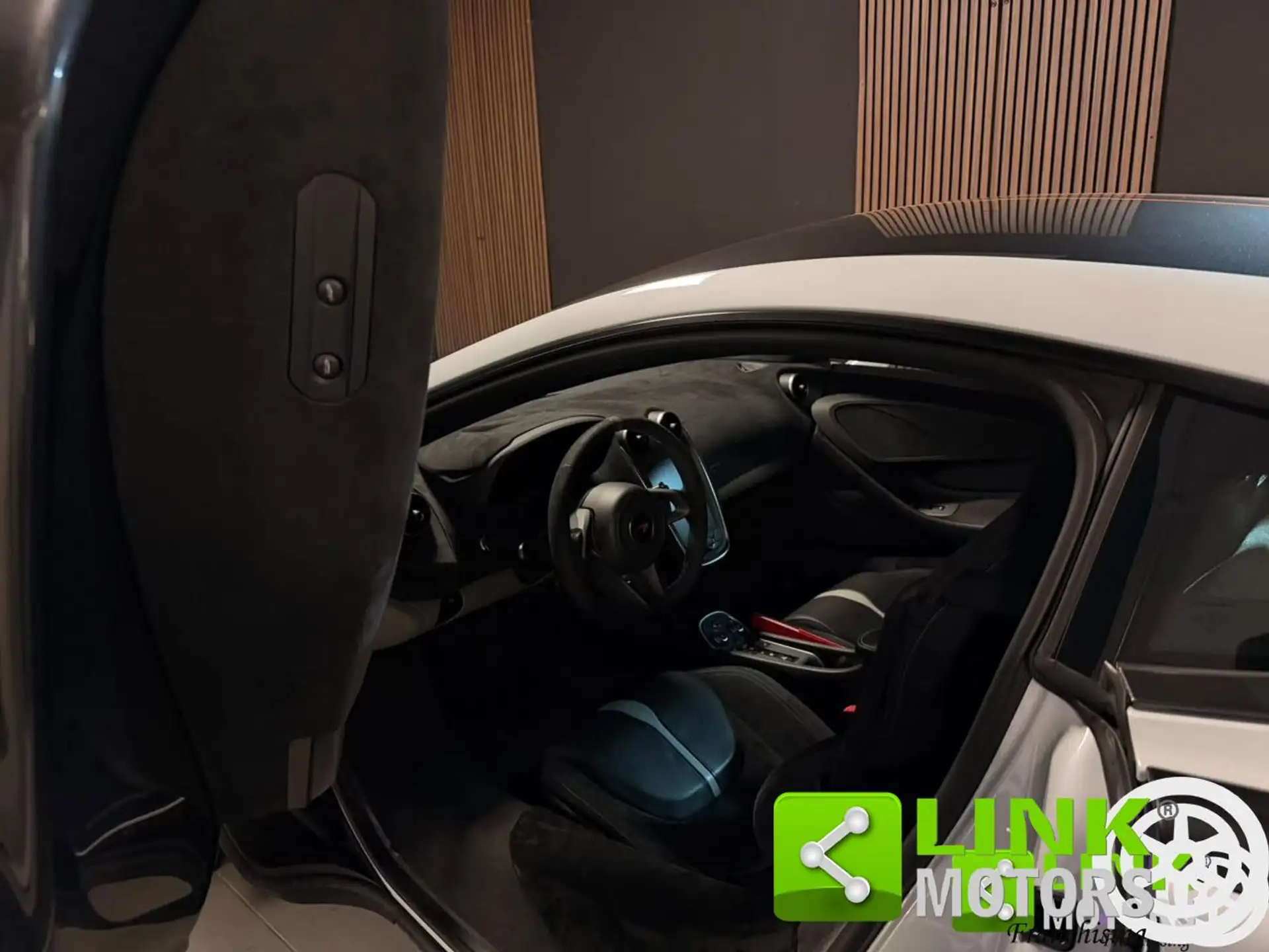 맥라렌 540C 540 3.8 Bi-Turbo V8 2018 화이트 사진 7