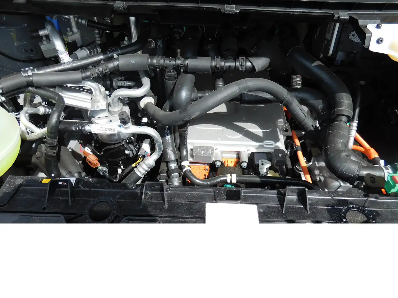 Volkswagen T7 Caravelle Elektro 9 Sitze Navi Klima, миниатюра 14