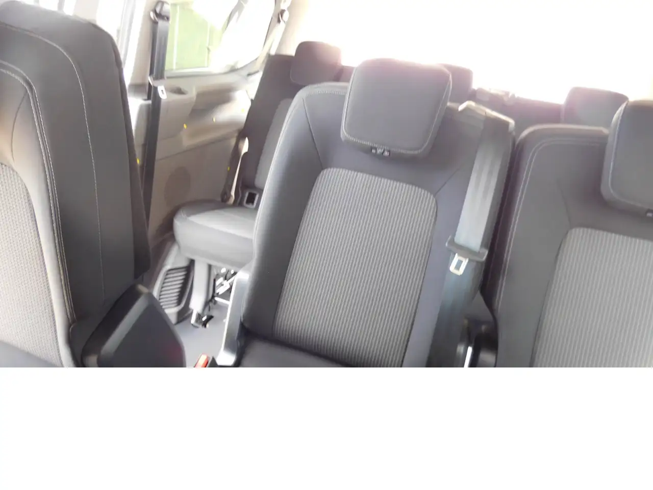 Volkswagen T7 Caravelle Elektro 9 Sitze Navi Klima, миниатюра 20