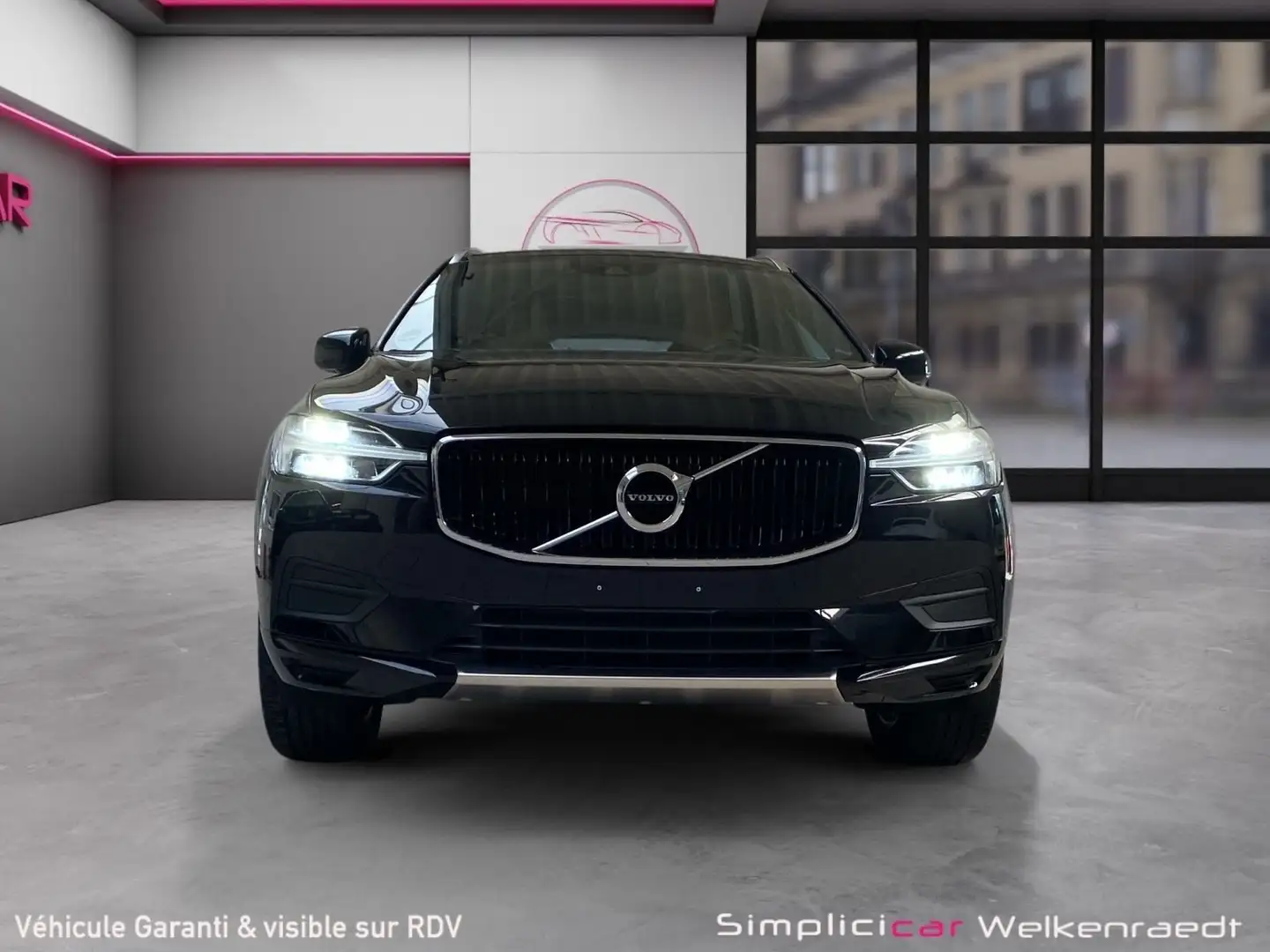 Volvo XC60 2.0 D4 Momentum/PANO/SG CHAUF/CARPLAY/GARANT VOLVO Noir - 2