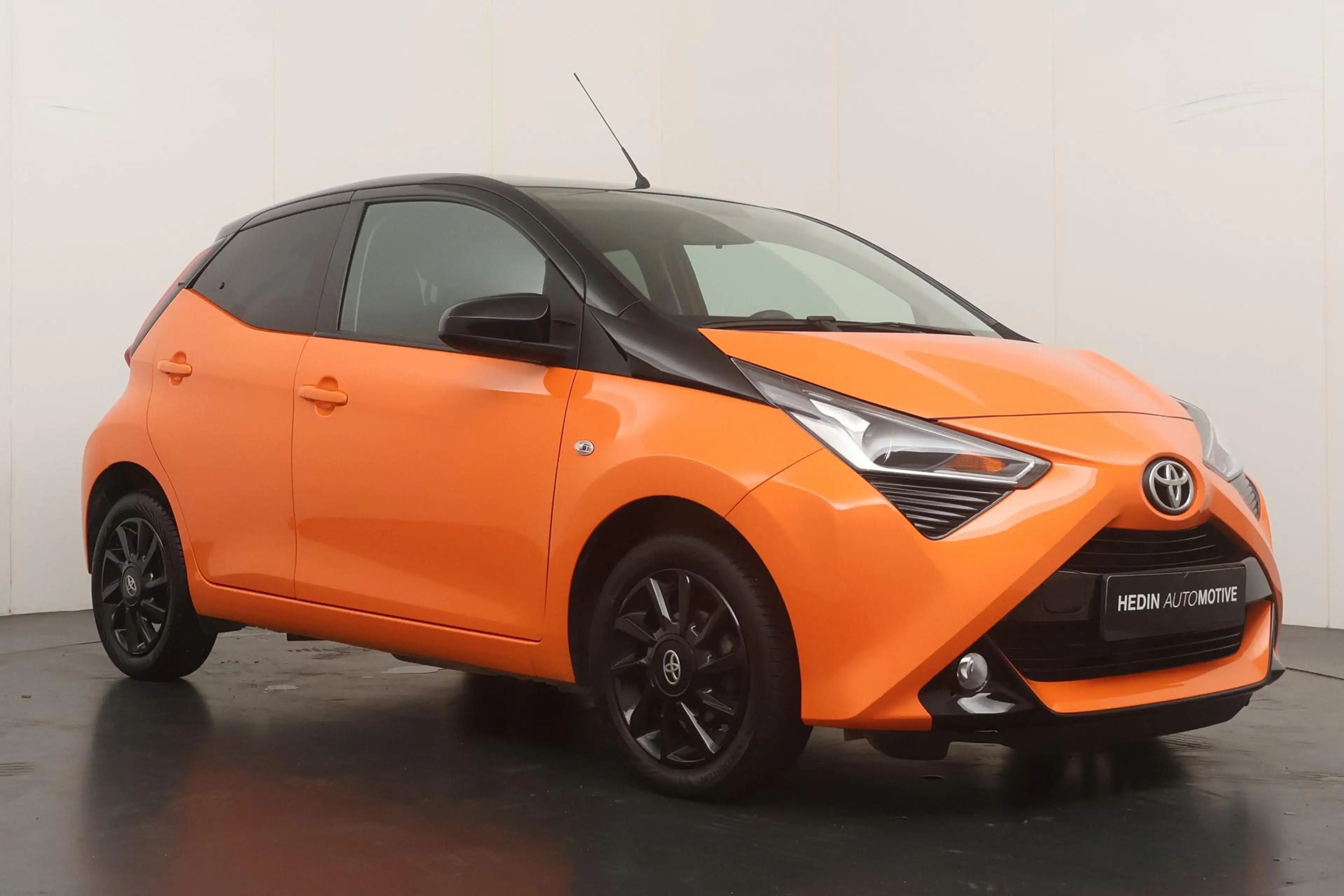 Toyota Aygo 1.0 VVT-i x-cite | Parkeer Camera | Apple Carplay/ — photo 13