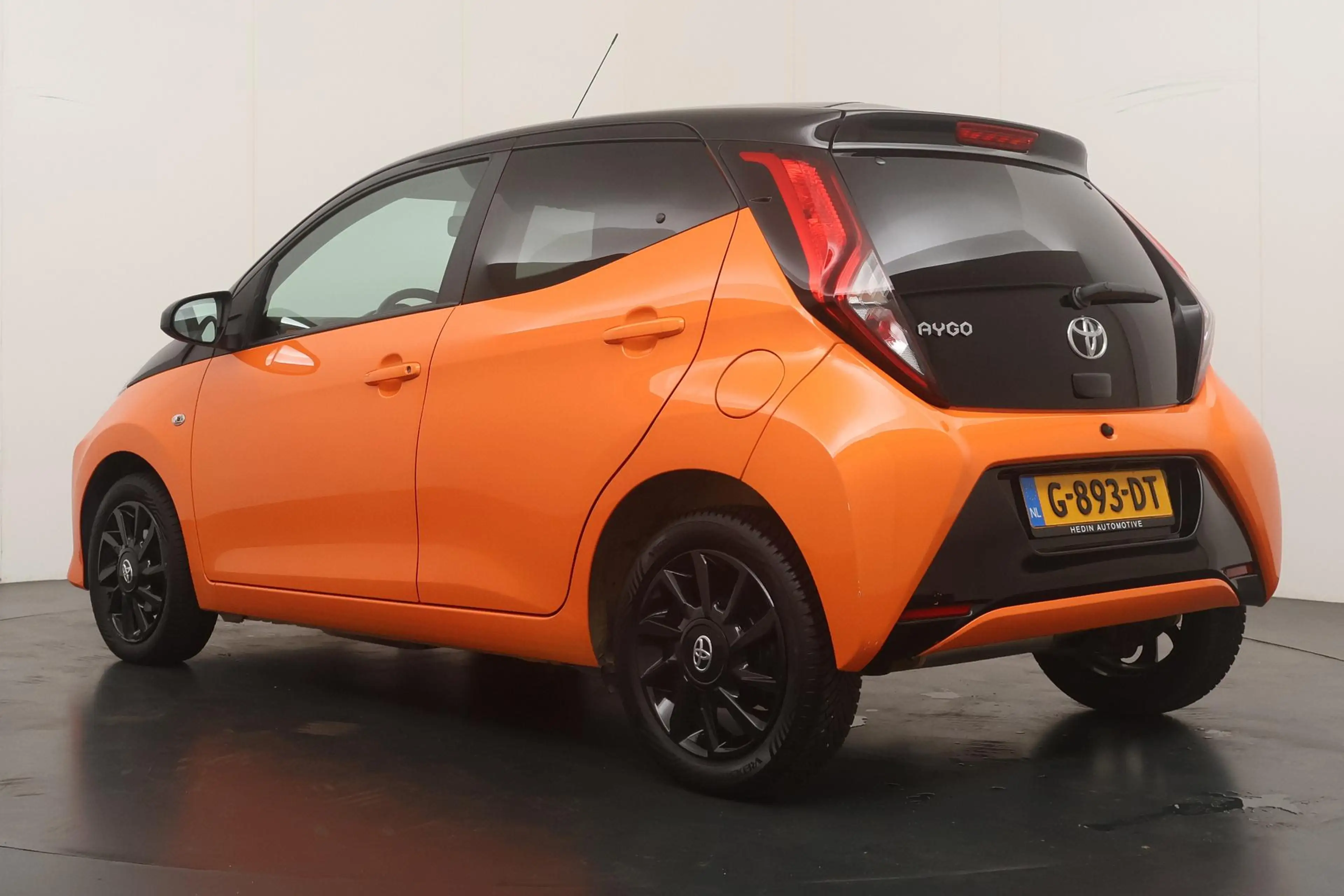 Toyota Aygo 1.0 VVT-i x-cite | Parkeer Camera | Apple Carplay/ — photo 11