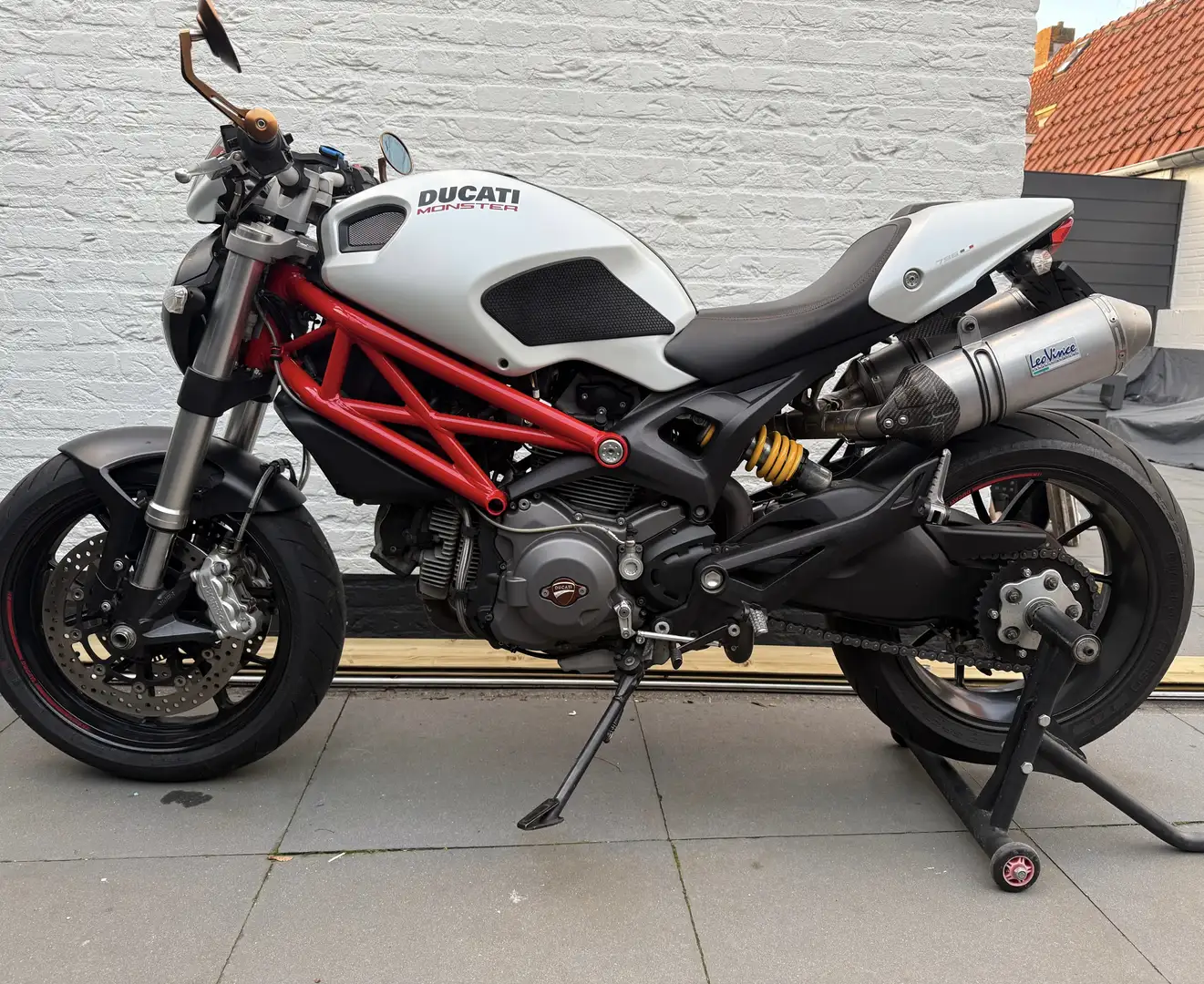 Ducati Monster 796 ABS Beyaz - 1