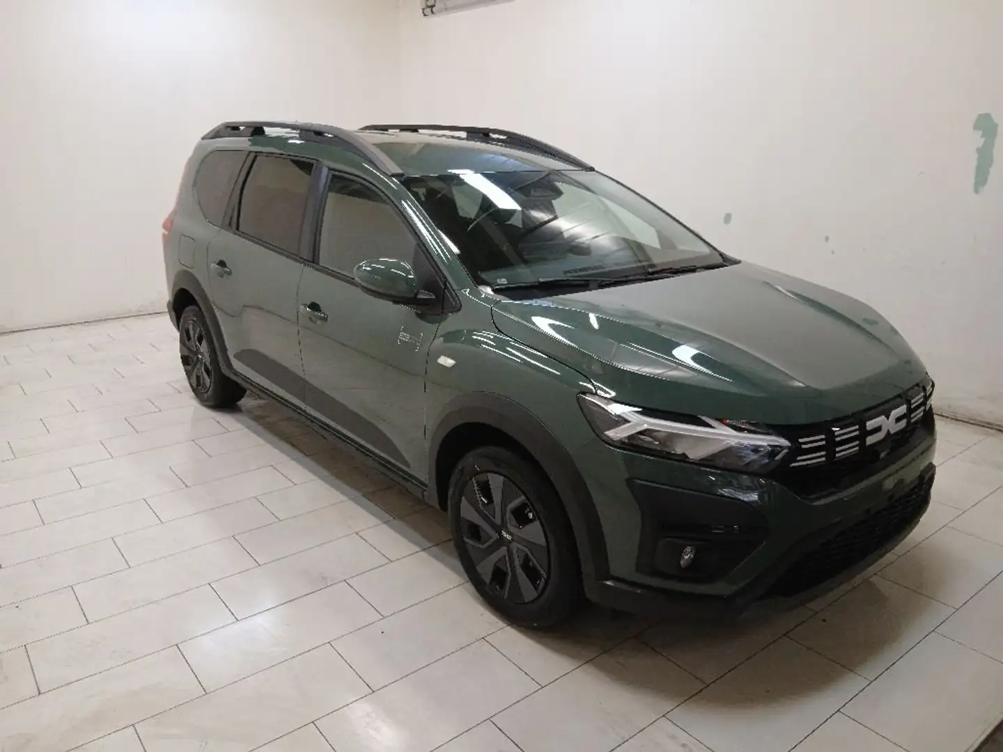 Dacia Jogger 1.0 tce Expression Gpl 100cv 7p. Groen - 1
