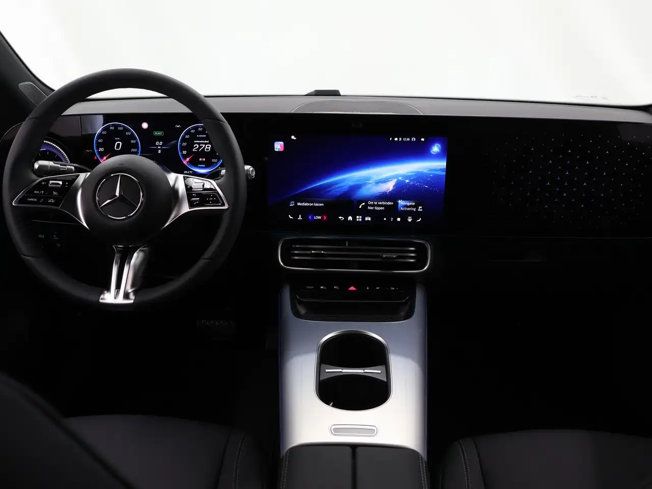Mercedes-Benz CLA 2026 — фото 8