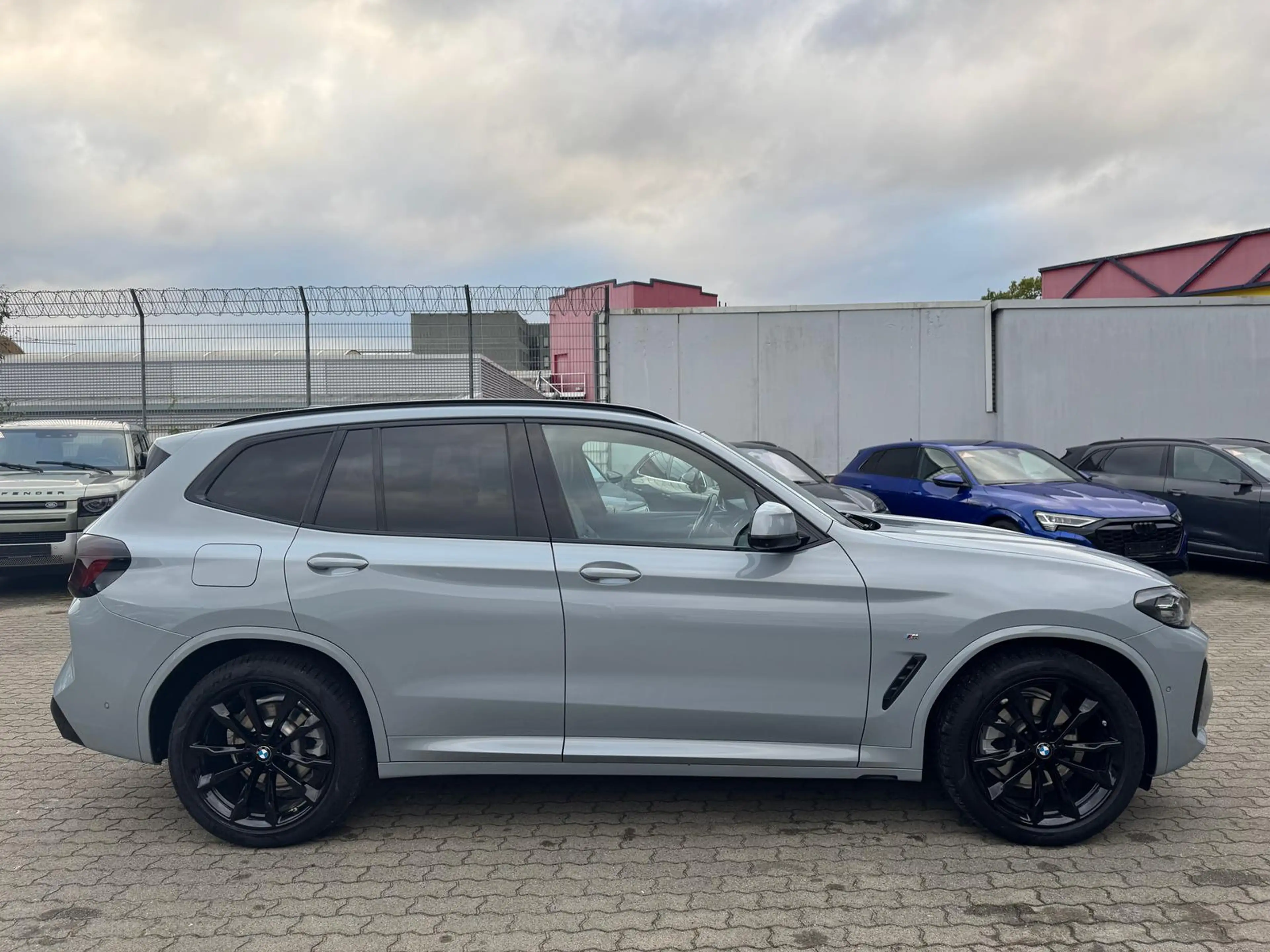 BMW X3 xDrive 20d M Sport AHK SHADOW 360° 20Z SHZ — photo 5