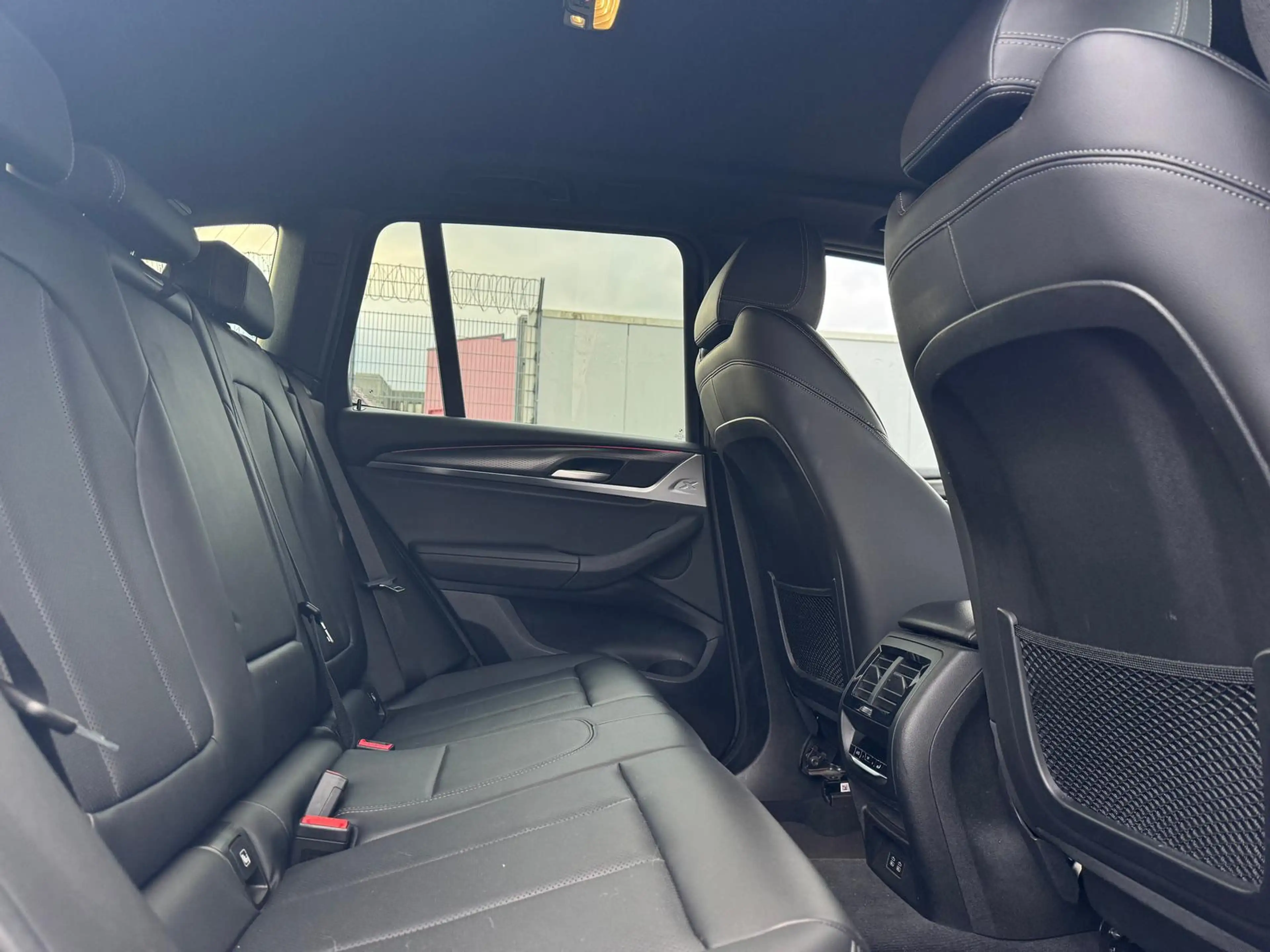 BMW X3 xDrive 20d M Sport AHK SHADOW 360° 20Z SHZ — photo 15