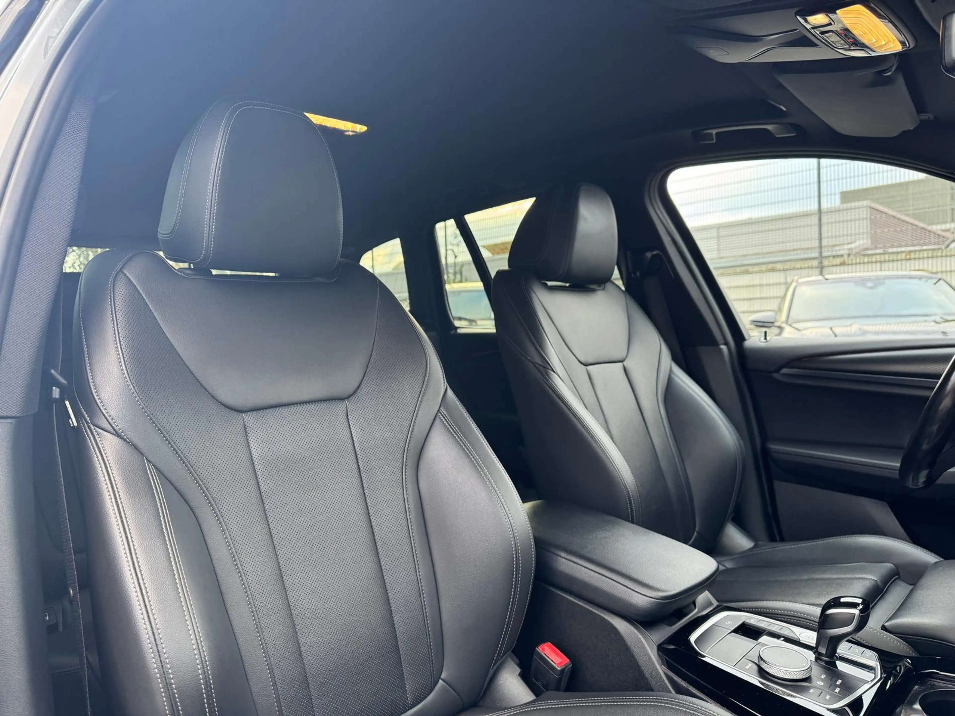 BMW X3 xDrive 20d M Sport AHK SHADOW 360° 20Z SHZ — photo 14