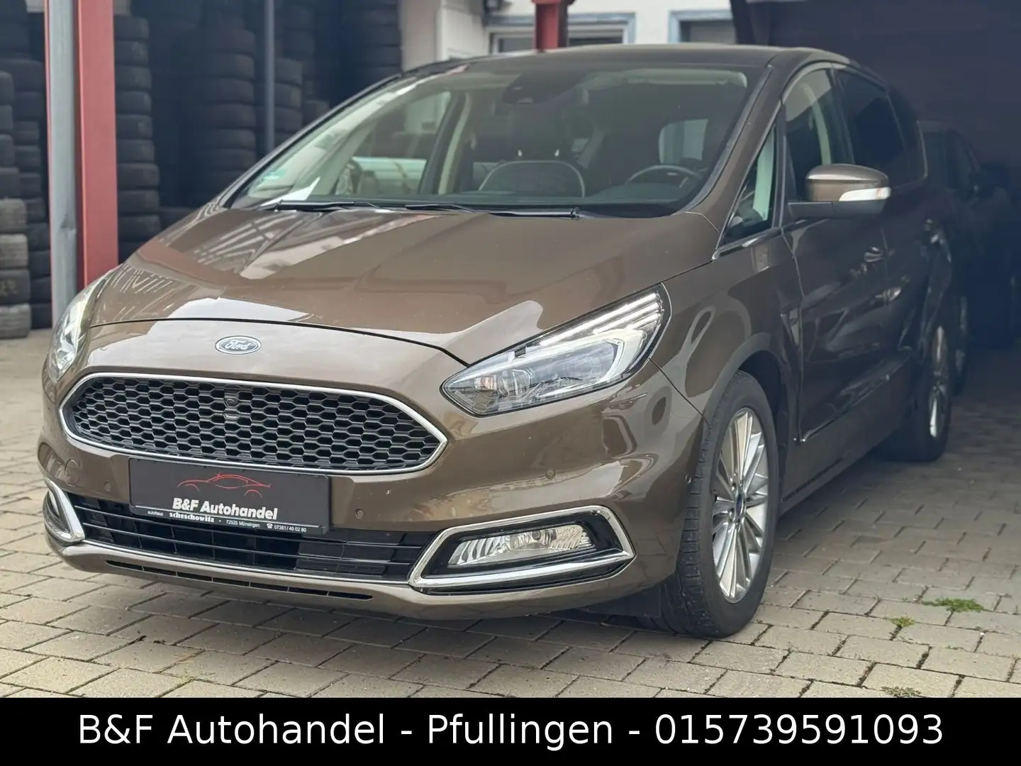 Ford S-Max S-MAX Vignale Aut. 7 Sitzer|R.KAM|Keys|LED Braun - 1